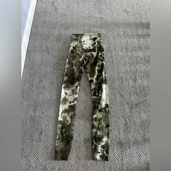 Lululemon leggings - Picture 1 of 5